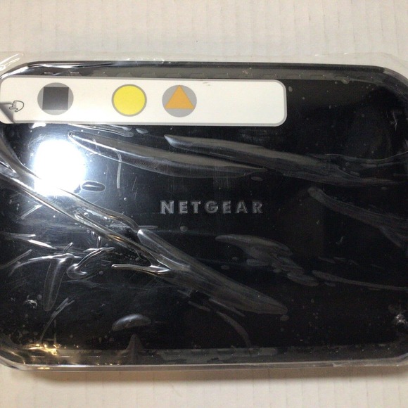 Netgear N150 150 Mbps 4-Port 10/100 Wireless N Router (WNR1000) - Picture 2 of 5